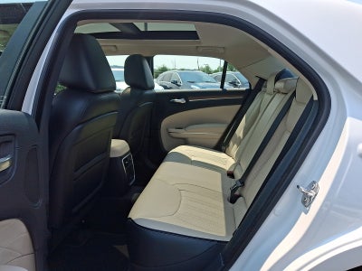 2016 Chrysler 300C Platinum AWD