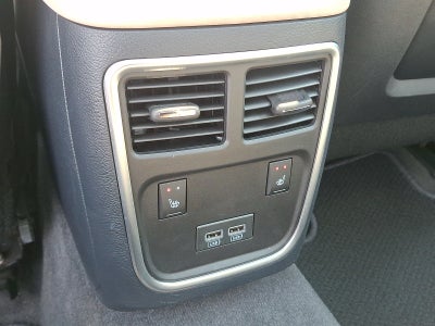 2016 Chrysler 300C Platinum AWD