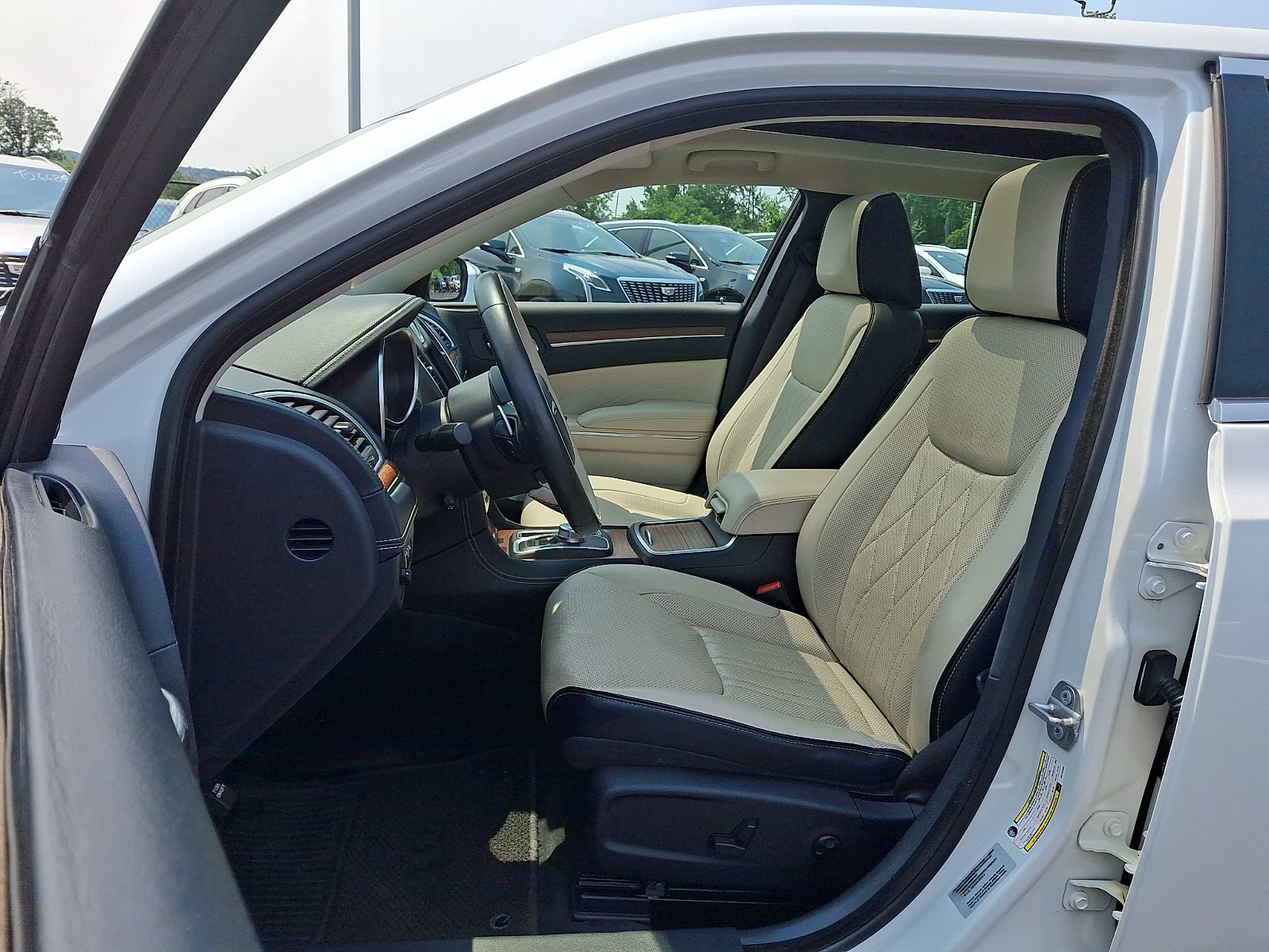 2016 Chrysler 300C Platinum AWD