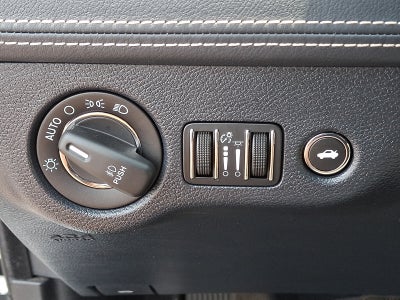 2016 Chrysler 300C Platinum AWD