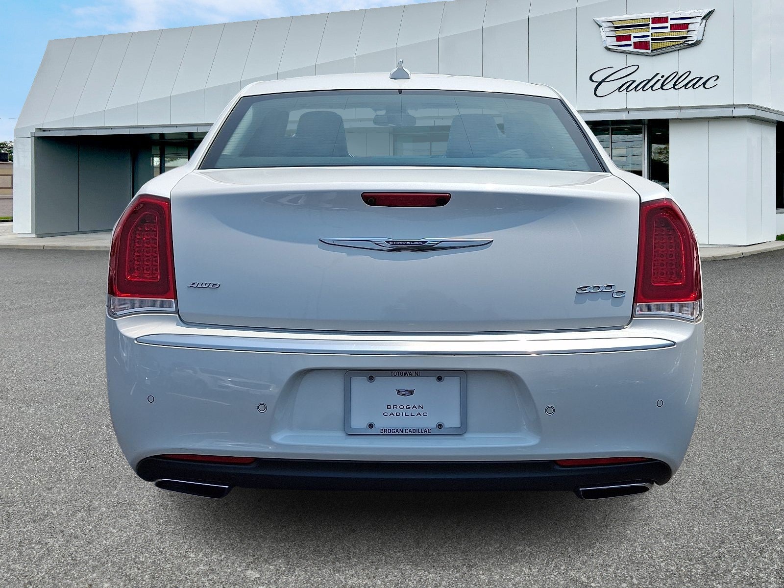 2016 Chrysler 300C Platinum AWD