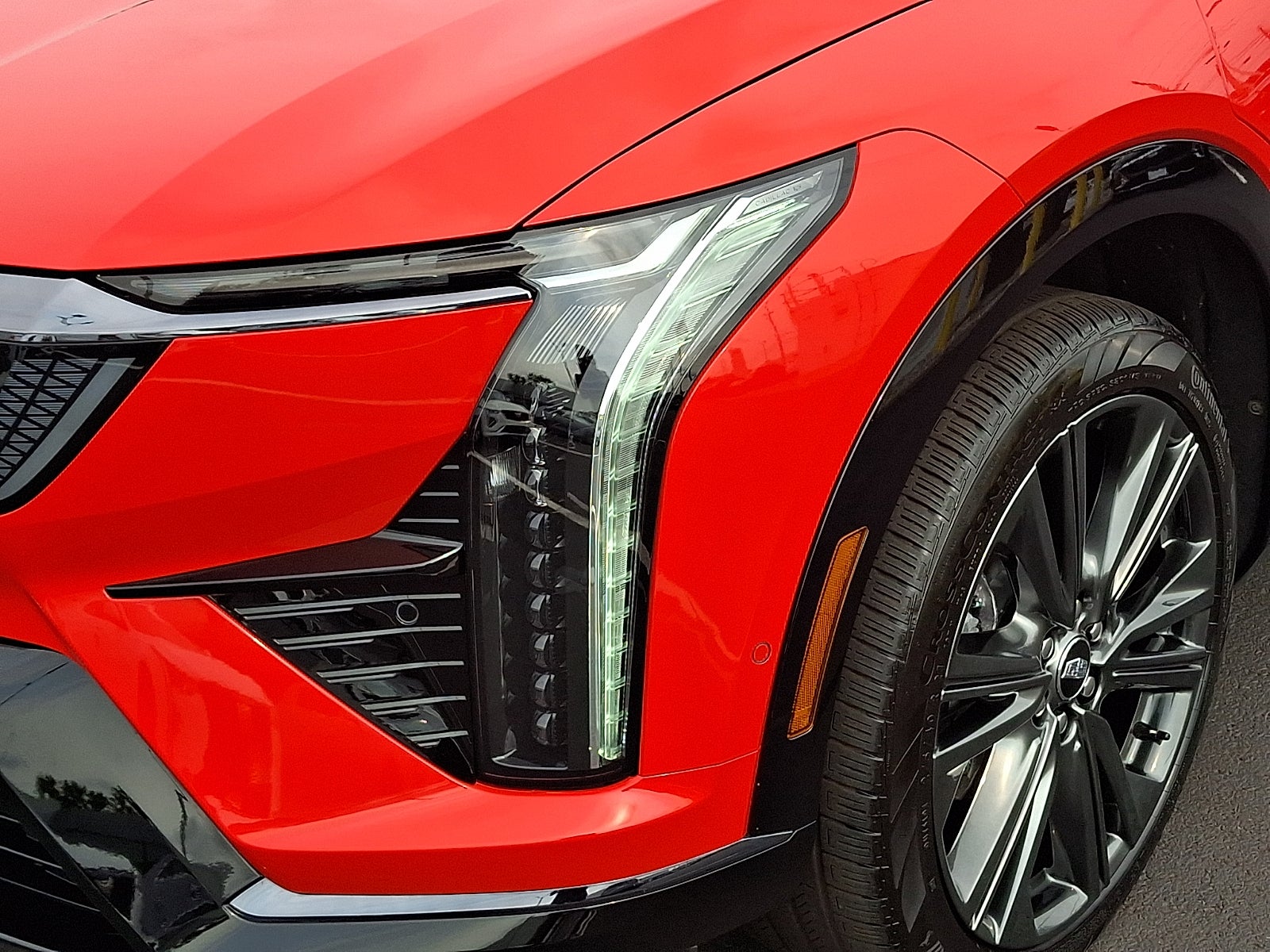 2025 Cadillac OPTIQ Sport 2
