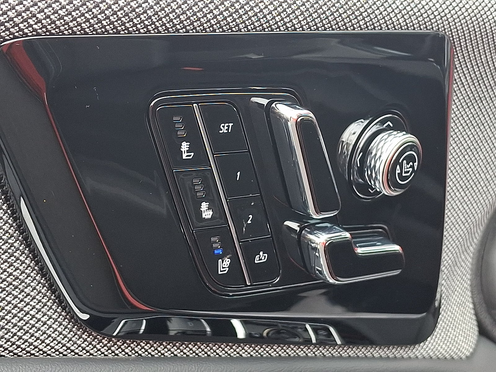 2025 Cadillac OPTIQ Sport 2