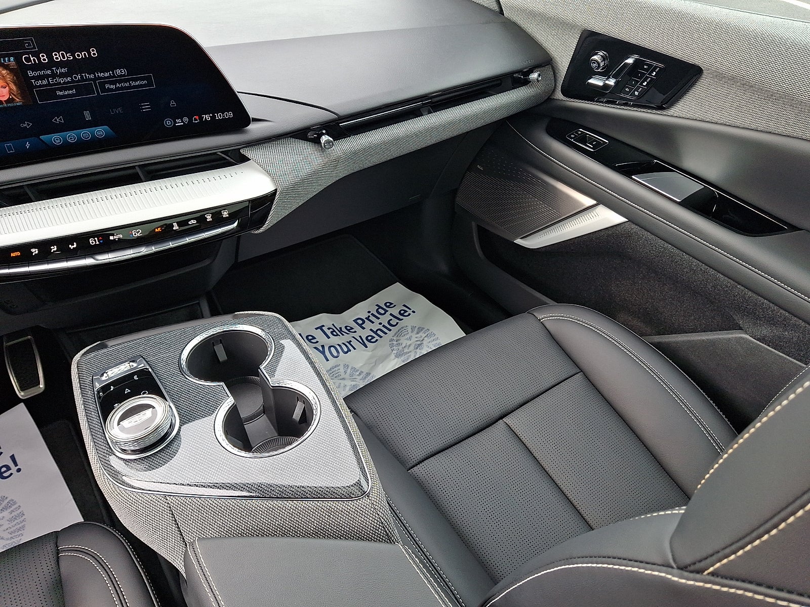 2025 Cadillac OPTIQ Sport 2