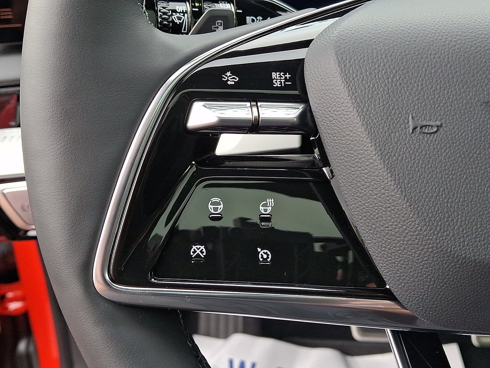 2025 Cadillac OPTIQ Sport 2