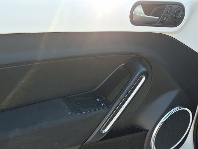 2012 Volkswagen Beetle 2.0T Turbo PZEV