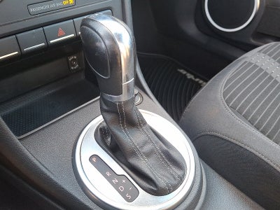 2012 Volkswagen Beetle 2.0T Turbo PZEV