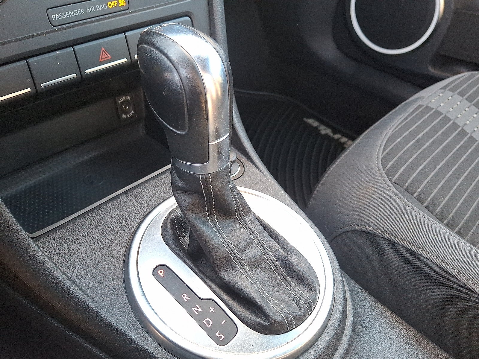 2012 Volkswagen Beetle 2.0T Turbo PZEV