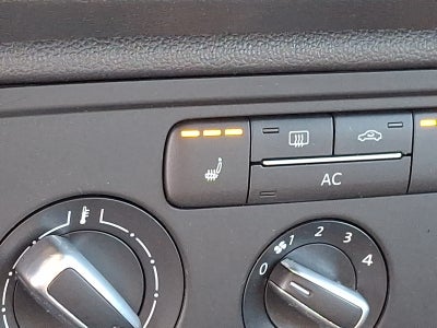 2012 Volkswagen Beetle 2.0T Turbo PZEV