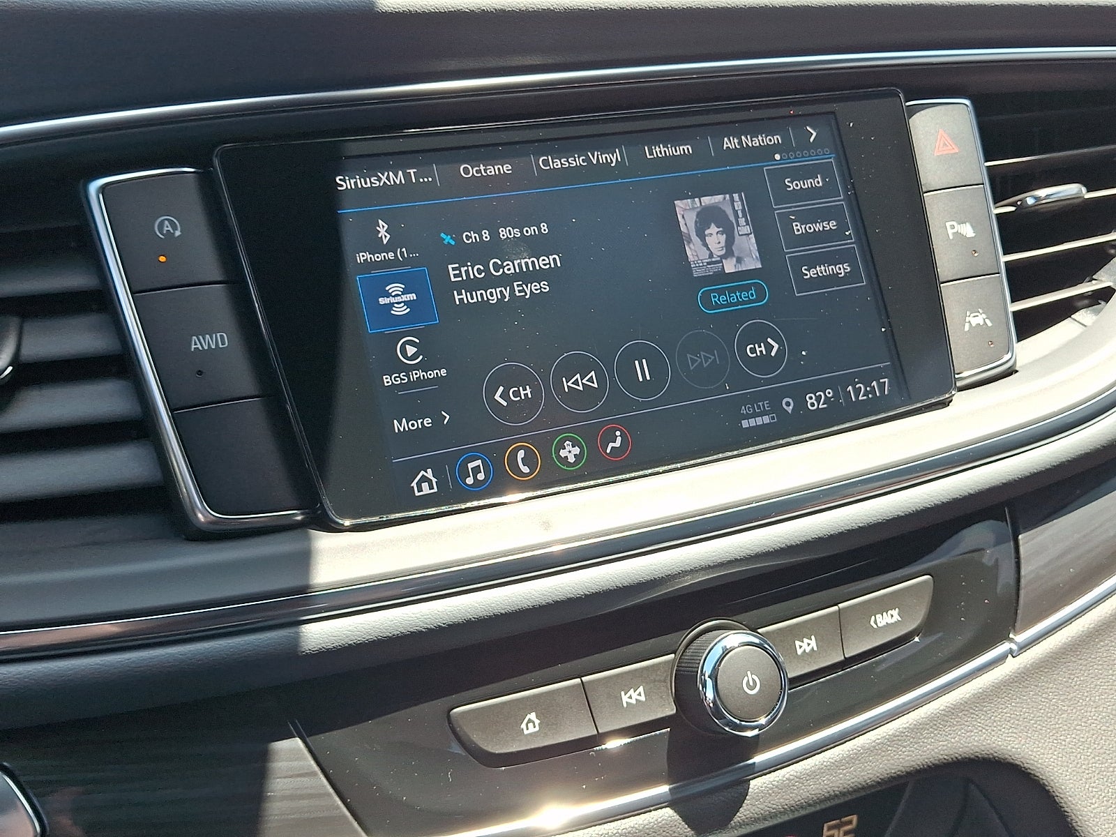 2023 Buick Enclave Essence