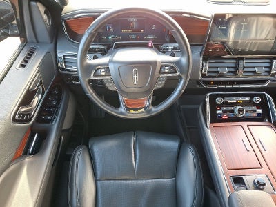 2024 Lincoln Navigator Premiere L