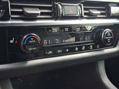 2023 Nissan Pathfinder SL 4WD