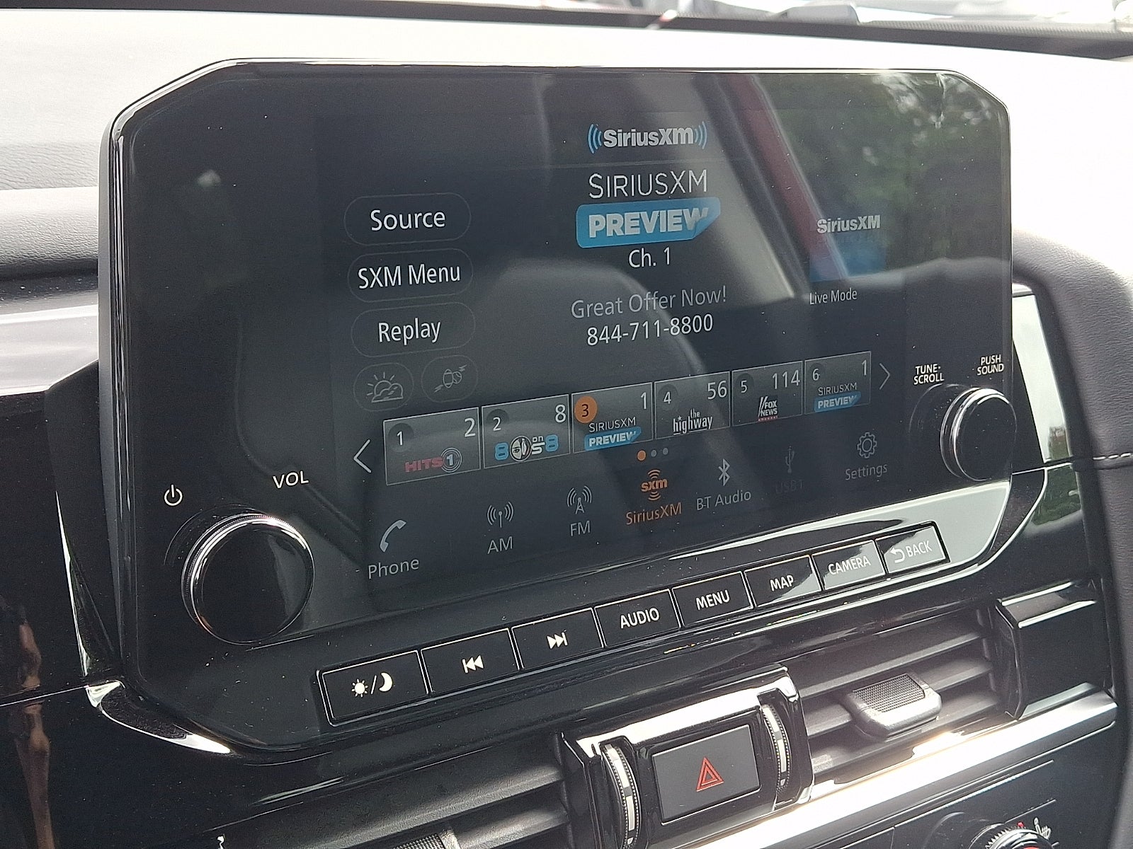 2023 Nissan Pathfinder SL 4WD