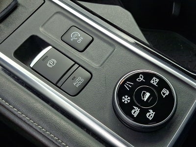 2023 Nissan Pathfinder SL 4WD