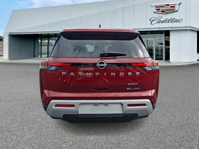 2023 Nissan Pathfinder SL 4WD