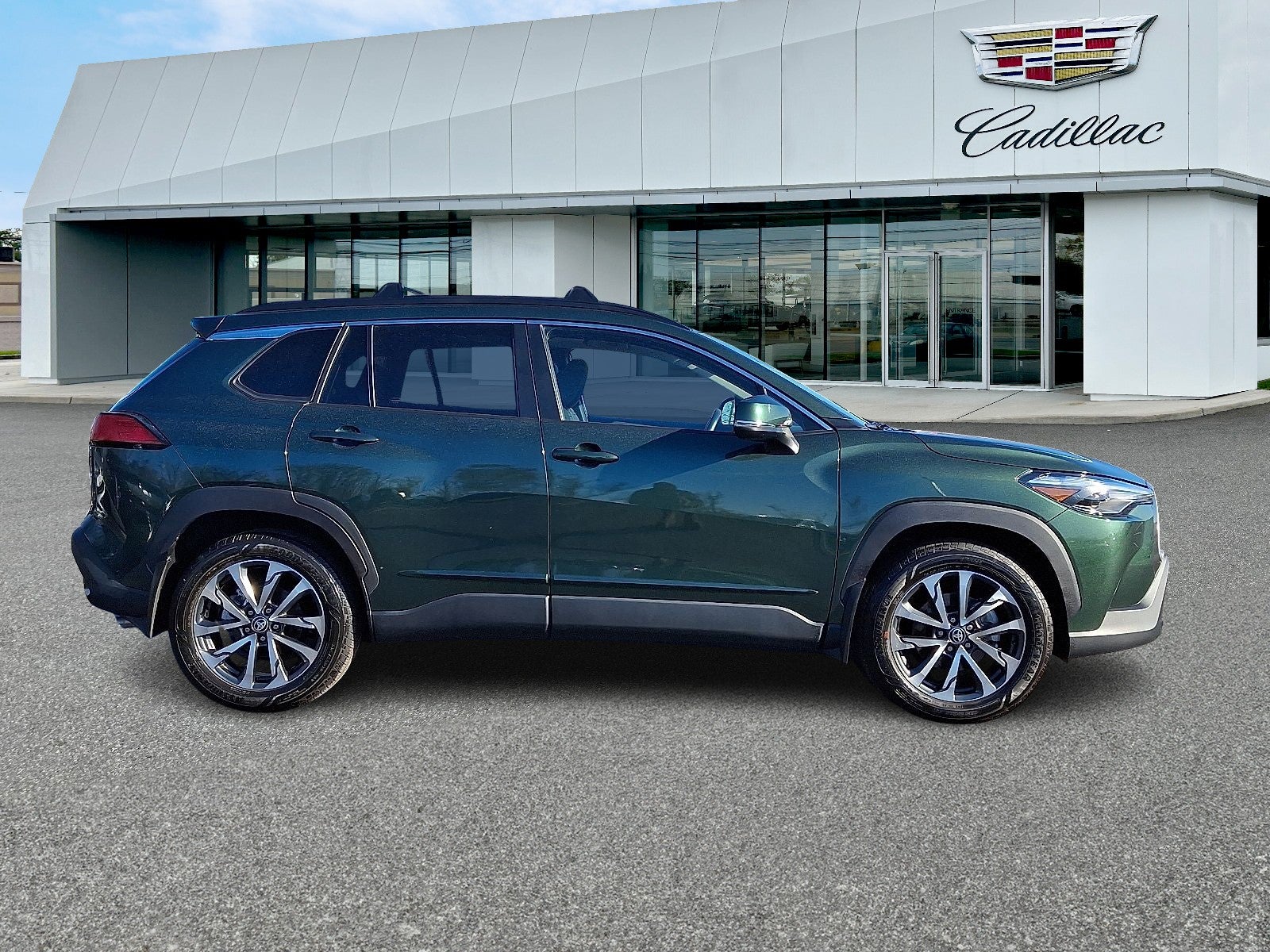 2022 Toyota Corolla Cross XLE