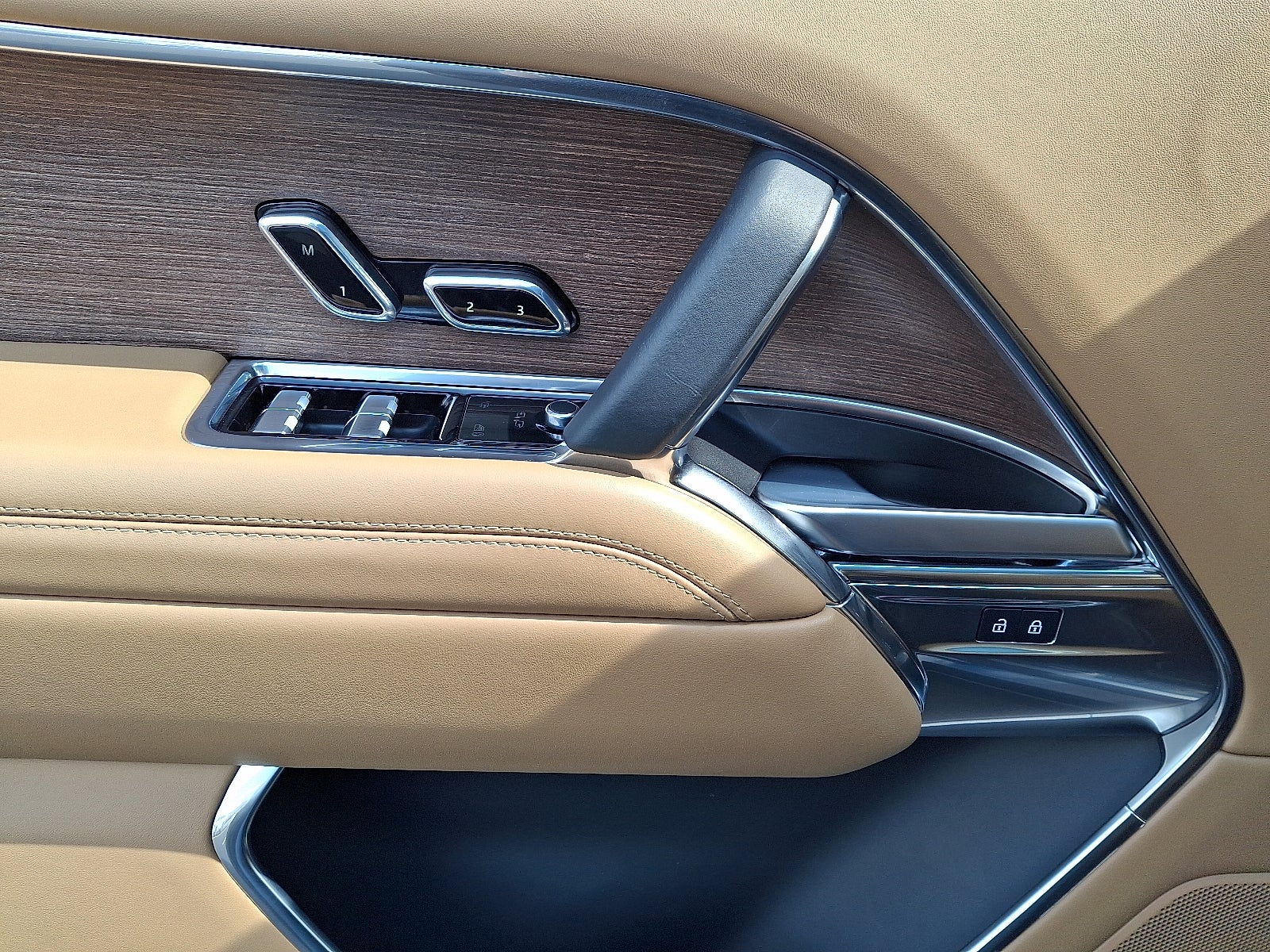 2023 Land Rover Range Rover P530 SE