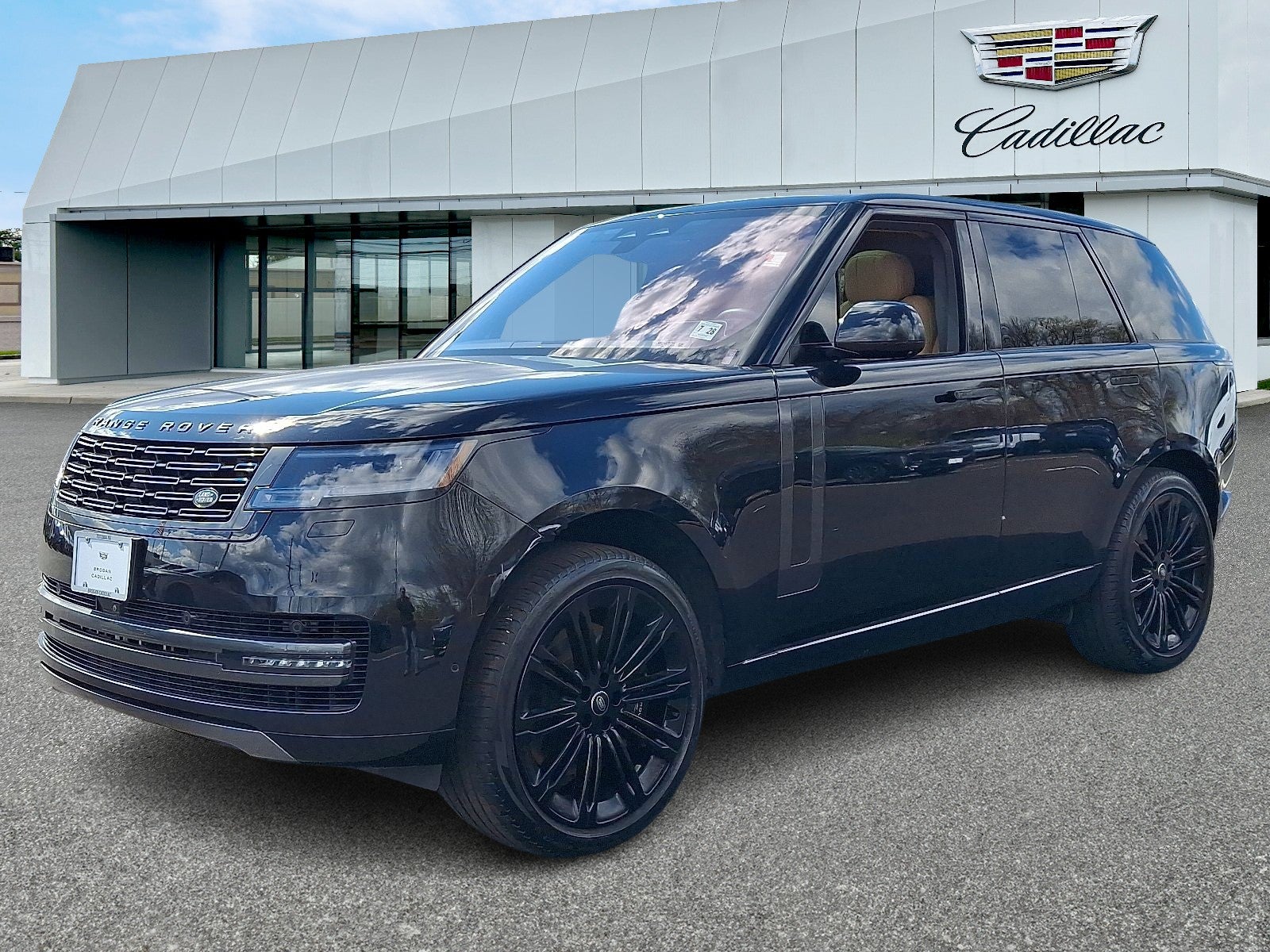 2023 Land Rover Range Rover P530 SE