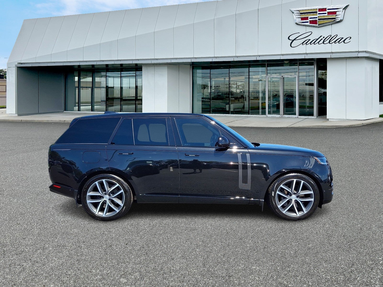 2024 Land Rover Range Rover P530 SE