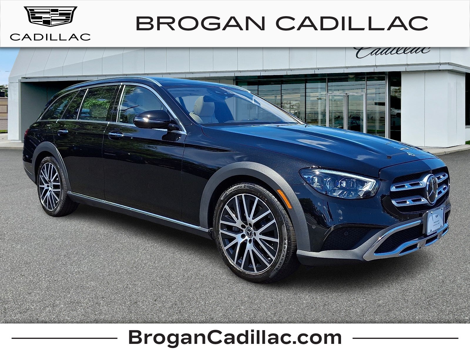 2022 Mercedes-Benz E-Class E450 4MATIC All-Terrain's photo