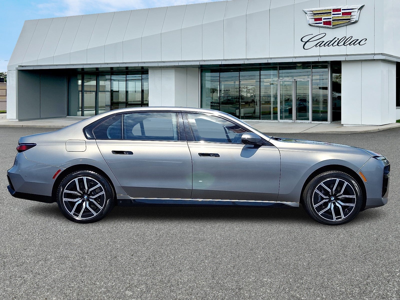 2023 BMW 760 i xDrive