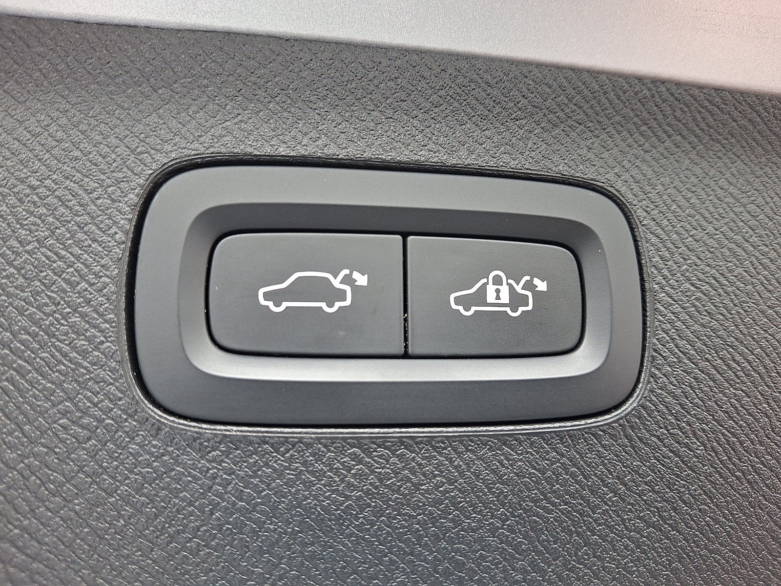 2022 Volvo XC90 Recharge Plug-In Hybrid T8 Inscription Extended Range 6P