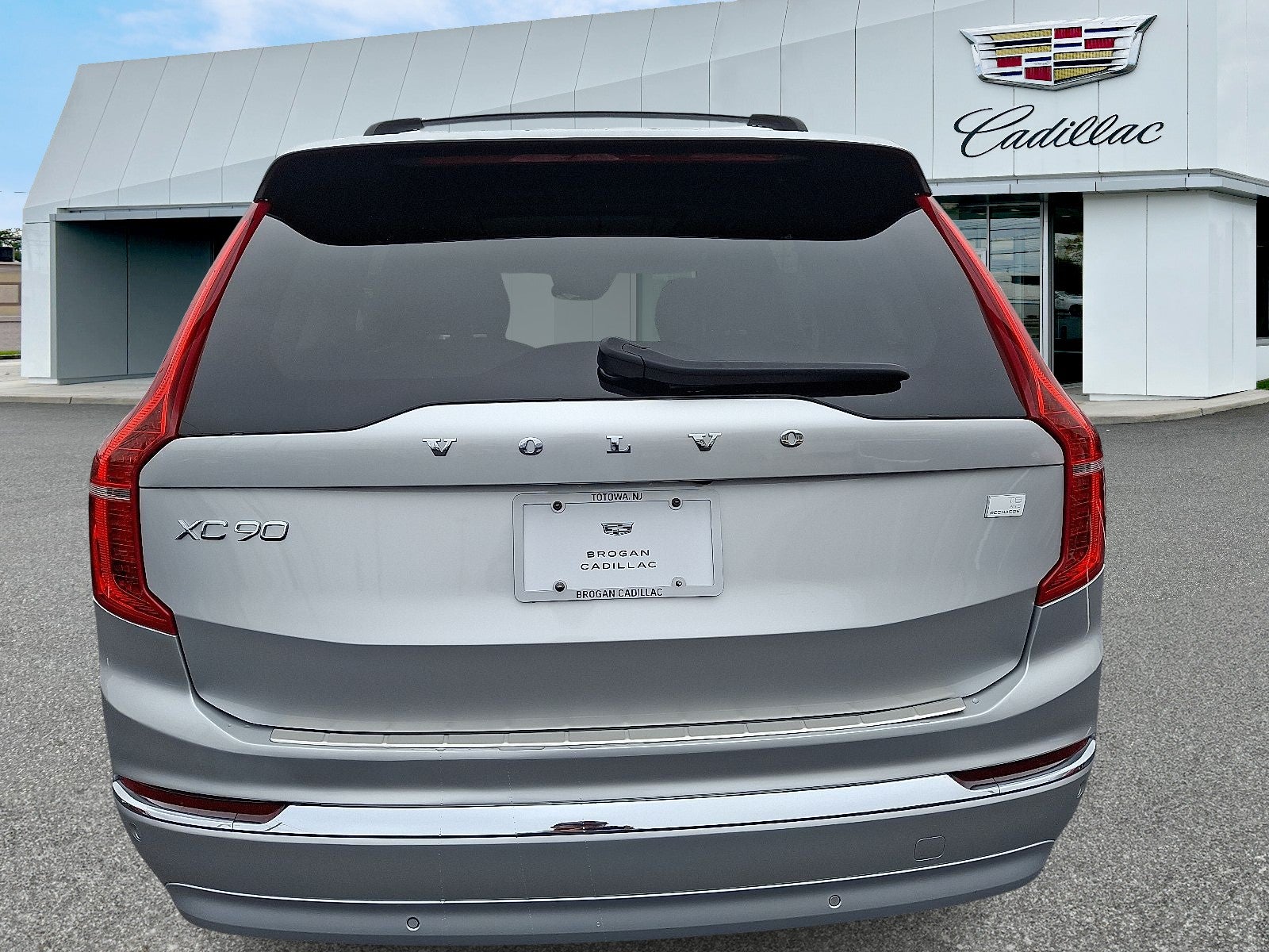 2022 Volvo XC90 Recharge Plug-In Hybrid T8 Inscription Extended Range 6P